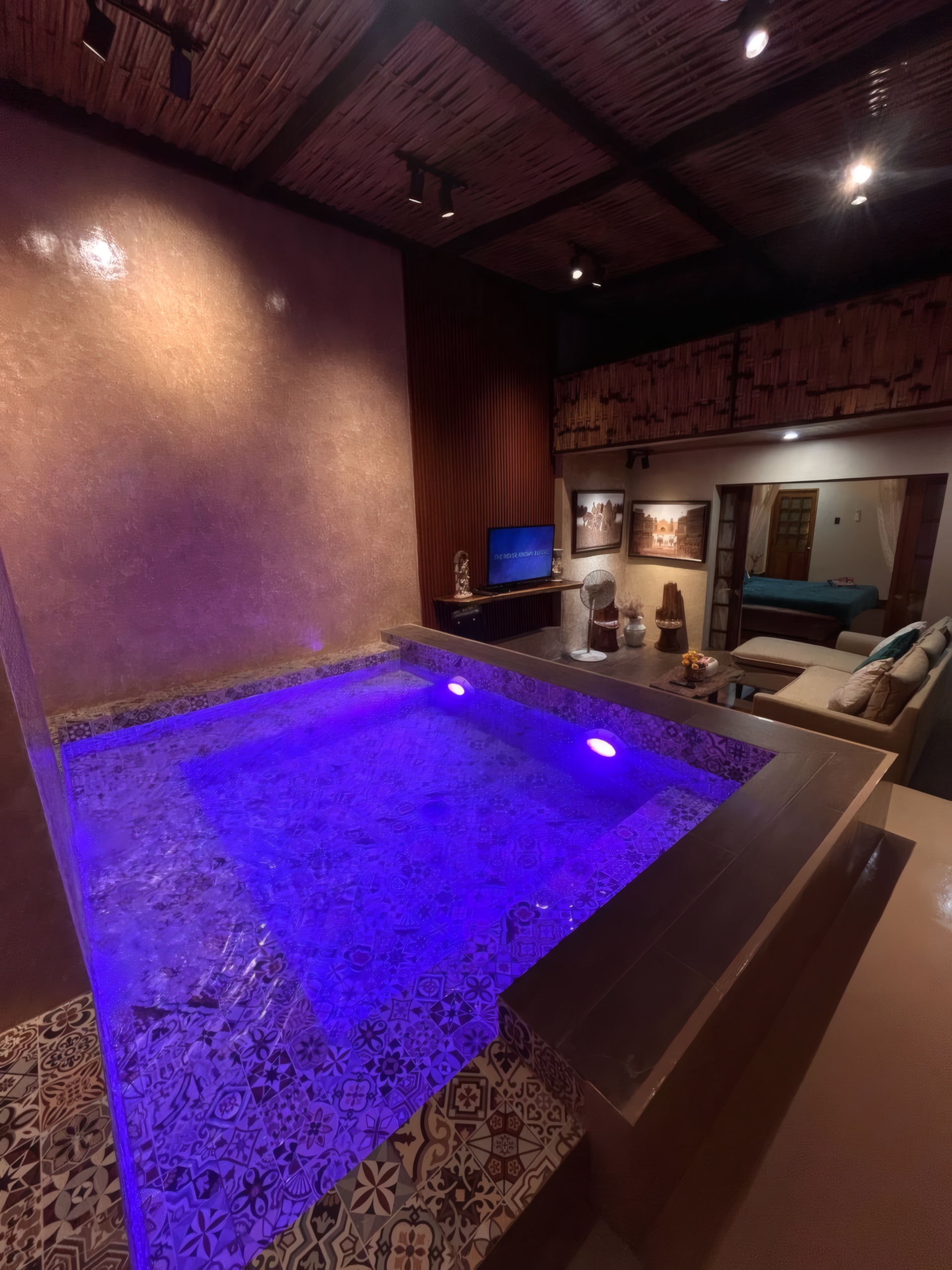 Private Pool